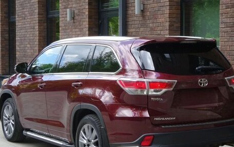 Toyota Highlander III, 2014 год, 2 800 000 рублей, 4 фотография