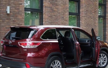 Toyota Highlander III, 2014 год, 2 800 000 рублей, 8 фотография