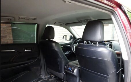 Toyota Highlander III, 2014 год, 2 800 000 рублей, 26 фотография