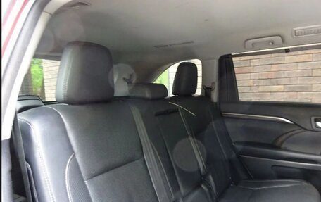 Toyota Highlander III, 2014 год, 2 800 000 рублей, 27 фотография