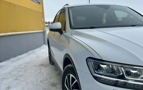 Volkswagen Tiguan II, 2019 год, 2 850 000 рублей, 3 фотография
