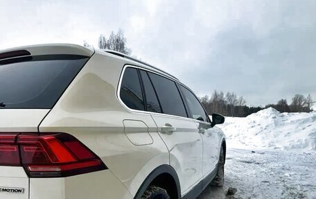 Volkswagen Tiguan II, 2019 год, 2 850 000 рублей, 7 фотография