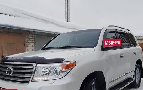 Toyota Land Cruiser 200, 2015 год, 6 500 000 рублей, 2 фотография