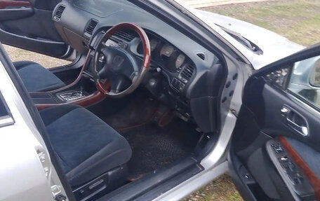 Honda Inspire III, 2000 год, 300 000 рублей, 2 фотография