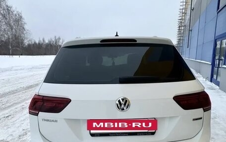 Volkswagen Tiguan II, 2019 год, 2 850 000 рублей, 11 фотография