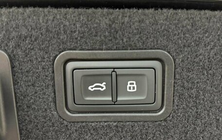 Audi A8, 2022 год, 8 899 000 рублей, 23 фотография