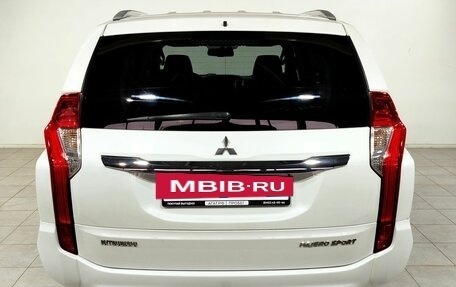 Mitsubishi Pajero Sport III рестайлинг, 2020 год, 3 320 000 рублей, 6 фотография
