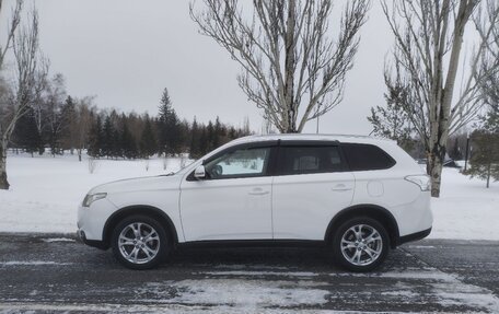 Mitsubishi Outlander III рестайлинг 3, 2014 год, 1 700 000 рублей, 4 фотография