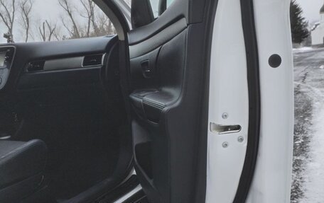 Mitsubishi Outlander III рестайлинг 3, 2014 год, 1 700 000 рублей, 29 фотография