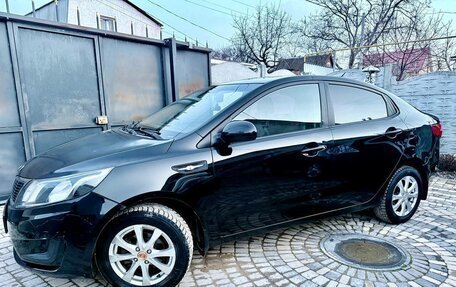 KIA Rio III рестайлинг, 2013 год, 585 000 рублей, 5 фотография