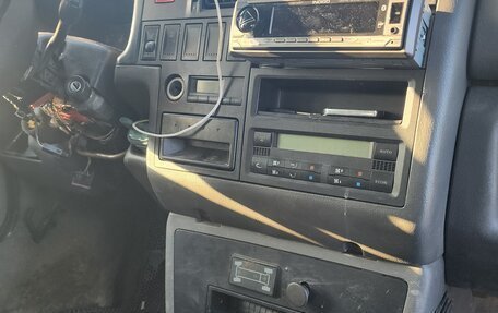 Volkswagen Multivan T4, 2001 год, 850 000 рублей, 4 фотография