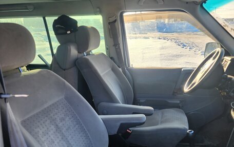 Volkswagen Multivan T4, 2001 год, 850 000 рублей, 5 фотография