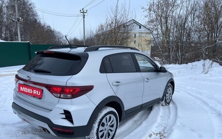 KIA Rio IV, 2021 год, 1 840 000 рублей, 6 фотография