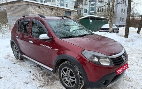 Renault Sandero I, 2012 год, 410 000 рублей, 2 фотография
