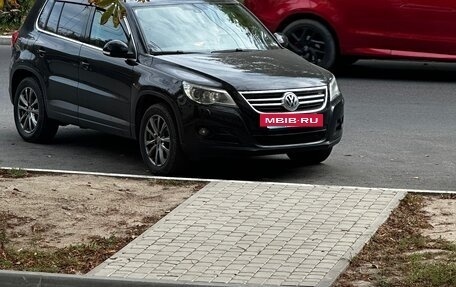 Volkswagen Tiguan I, 2011 год, 1 000 000 рублей, 11 фотография