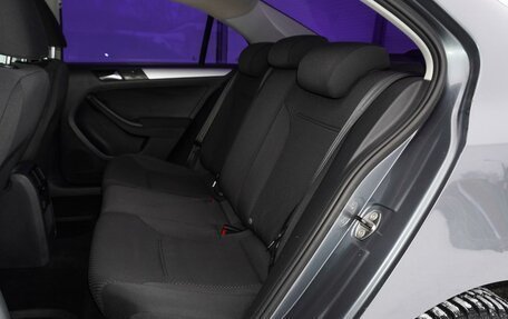 Volkswagen Jetta VI, 2011 год, 990 000 рублей, 13 фотография