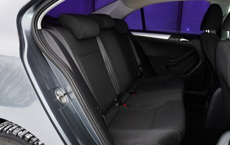 Volkswagen Jetta VI, 2011 год, 990 000 рублей, 11 фотография