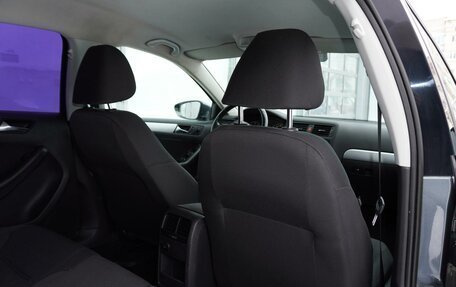 Volkswagen Jetta VI, 2011 год, 990 000 рублей, 15 фотография