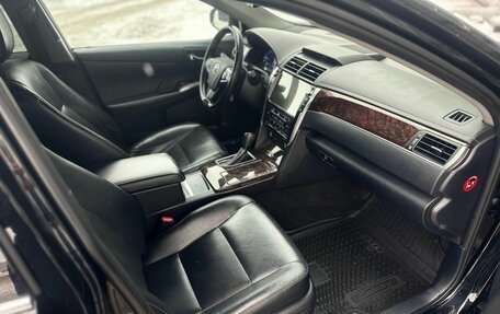 Toyota Camry, 2017 год, 2 530 000 рублей, 23 фотография