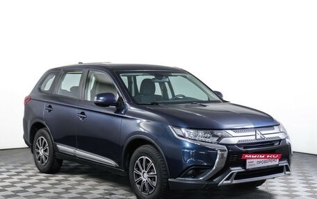 Mitsubishi Outlander III рестайлинг 3, 2019 год, 2 199 000 рублей, 3 фотография