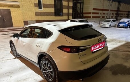 Mazda CX-4, 2022 год, 2 250 000 рублей, 8 фотография