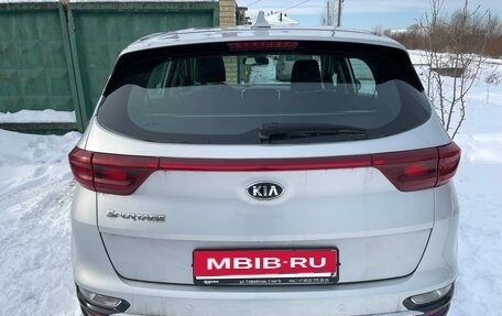 KIA Sportage IV рестайлинг, 2018 год, 2 100 000 рублей, 4 фотография