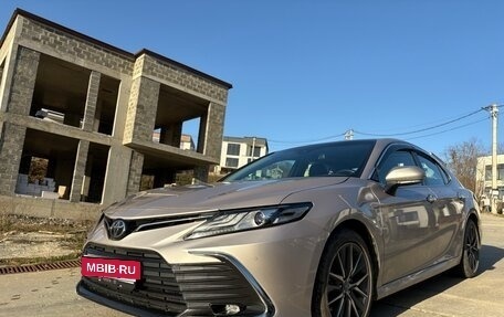 Toyota Camry, 2022 год, 4 000 000 рублей, 1 фотография