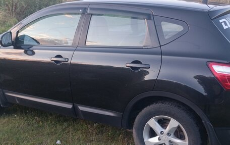 Nissan Qashqai, 2010 год, 850 000 рублей, 3 фотография