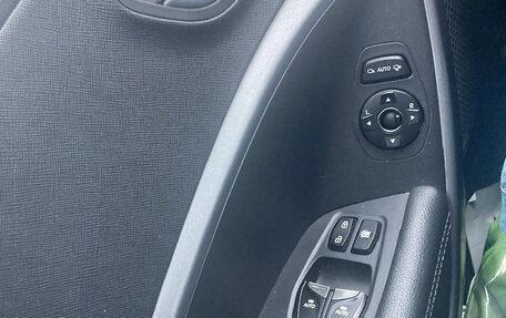 Hyundai Santa Fe III рестайлинг, 2017 год, 2 300 000 рублей, 3 фотография