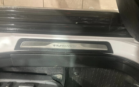 Hyundai Santa Fe III рестайлинг, 2017 год, 2 300 000 рублей, 5 фотография