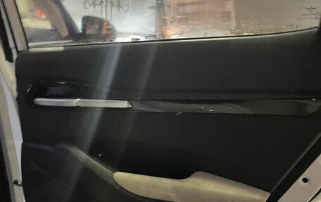 Toyota RAV4, 2024 год, 3 500 000 рублей, 12 фотография