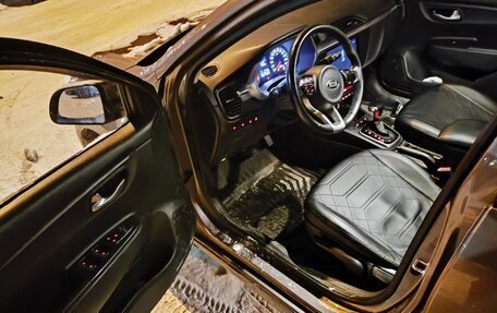 KIA Rio IV, 2021 год, 1 590 000 рублей, 4 фотография