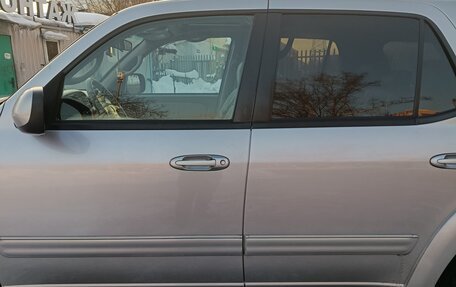 Toyota Sequoia II рестайлинг, 2001 год, 1 250 000 рублей, 5 фотография