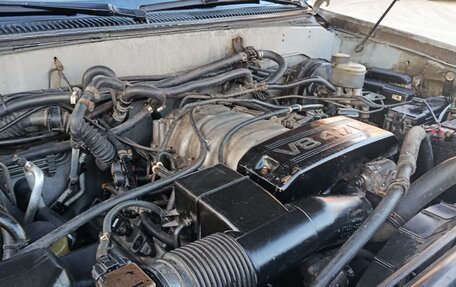 Toyota Sequoia II рестайлинг, 2001 год, 1 250 000 рублей, 25 фотография