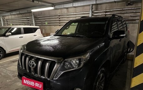 Toyota Land Cruiser Prado 150 рестайлинг 2, 2017 год, 3 800 000 рублей, 4 фотография
