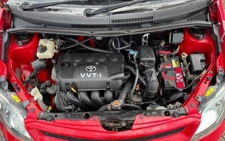 Toyota Ist II, 2003 год, 600 000 рублей, 28 фотография