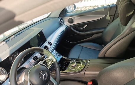 Mercedes-Benz E-Класс, 2019 год, 1 950 000 рублей, 11 фотография