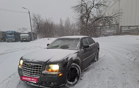 Chrysler 300C II, 2004 год, 880 000 рублей, 3 фотография