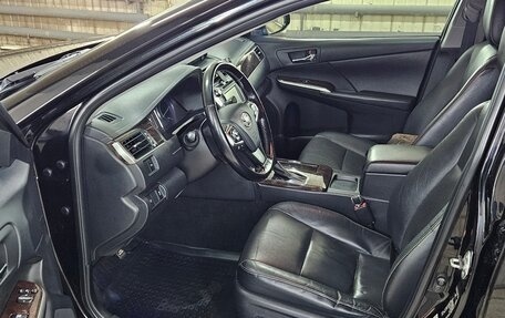 Toyota Camry, 2016 год, 2 200 000 рублей, 11 фотография