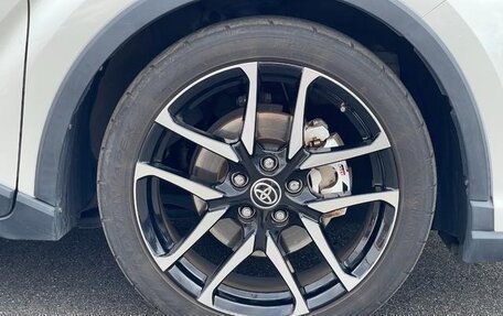 Toyota C-HR I рестайлинг, 2021 год, 1 873 000 рублей, 8 фотография