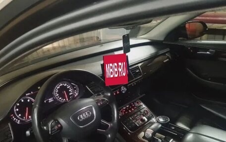 Audi A8, 2012 год, 1 350 000 рублей, 5 фотография