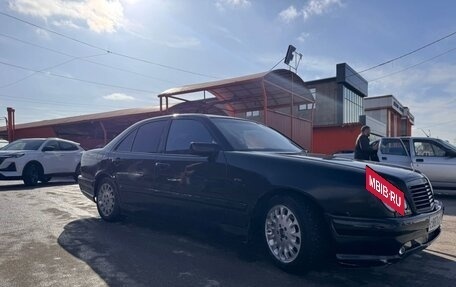 Mercedes-Benz E-Класс, 1997 год, 340 000 рублей, 2 фотография