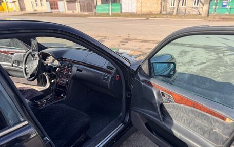 Mercedes-Benz E-Класс, 1997 год, 340 000 рублей, 10 фотография