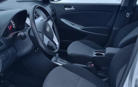 Hyundai Solaris II рестайлинг, 2013 год, 930 000 рублей, 6 фотография