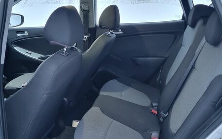 Hyundai Solaris II рестайлинг, 2013 год, 930 000 рублей, 5 фотография