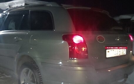 Toyota Avensis III рестайлинг, 2007 год, 500 000 рублей, 5 фотография