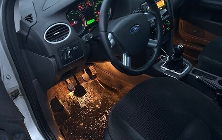 Ford Focus II рестайлинг, 2006 год, 320 000 рублей, 6 фотография