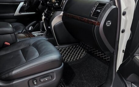 Toyota Land Cruiser 200, 2015 год, 4 500 000 рублей, 6 фотография