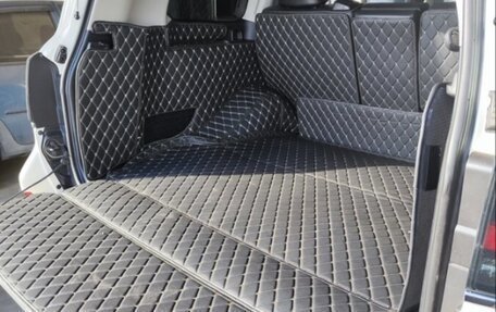 Toyota Land Cruiser 200, 2015 год, 4 500 000 рублей, 5 фотография