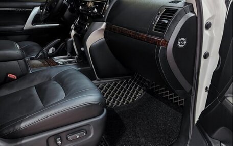 Toyota Land Cruiser 200, 2015 год, 4 500 000 рублей, 16 фотография